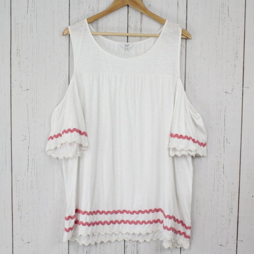 Crown & Ivy White Cold Shoulder Top